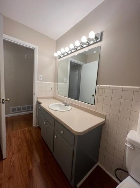 1335 Cornwall Rd, Decatur GA  30032-3111 exterior