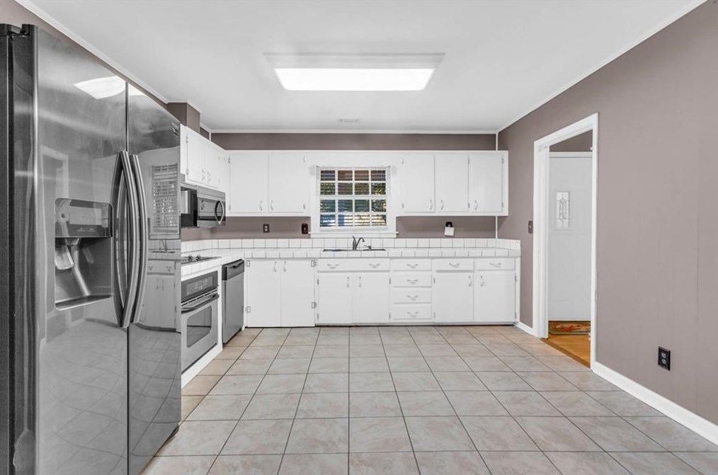 4032 Shady Oak Ct, Atlanta, GA 30340-2634