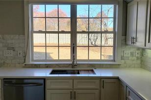 1221 Bickham Way SE - Photo 8