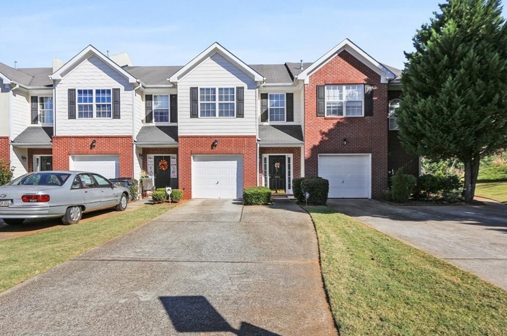 1011 Primrose View Cir, Lawrenceville, GA 30044