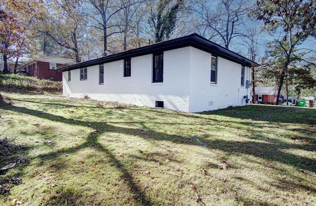 153 Ridgecrest Dr, Calhoun GA  30701-8710 exterior