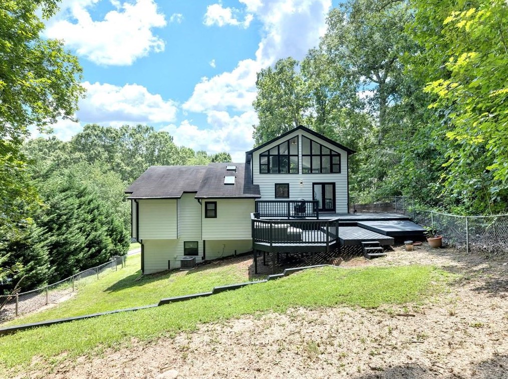 2033 Cliff Creek Ct, Smyrna GA  30080-5883 exterior