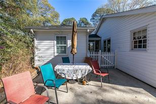 1395 Dorothy Dr, Decatur GA  30030-4626 exterior