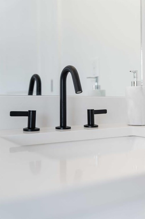 115 Mead Rd, Decatur GA  30030-3622 exterior