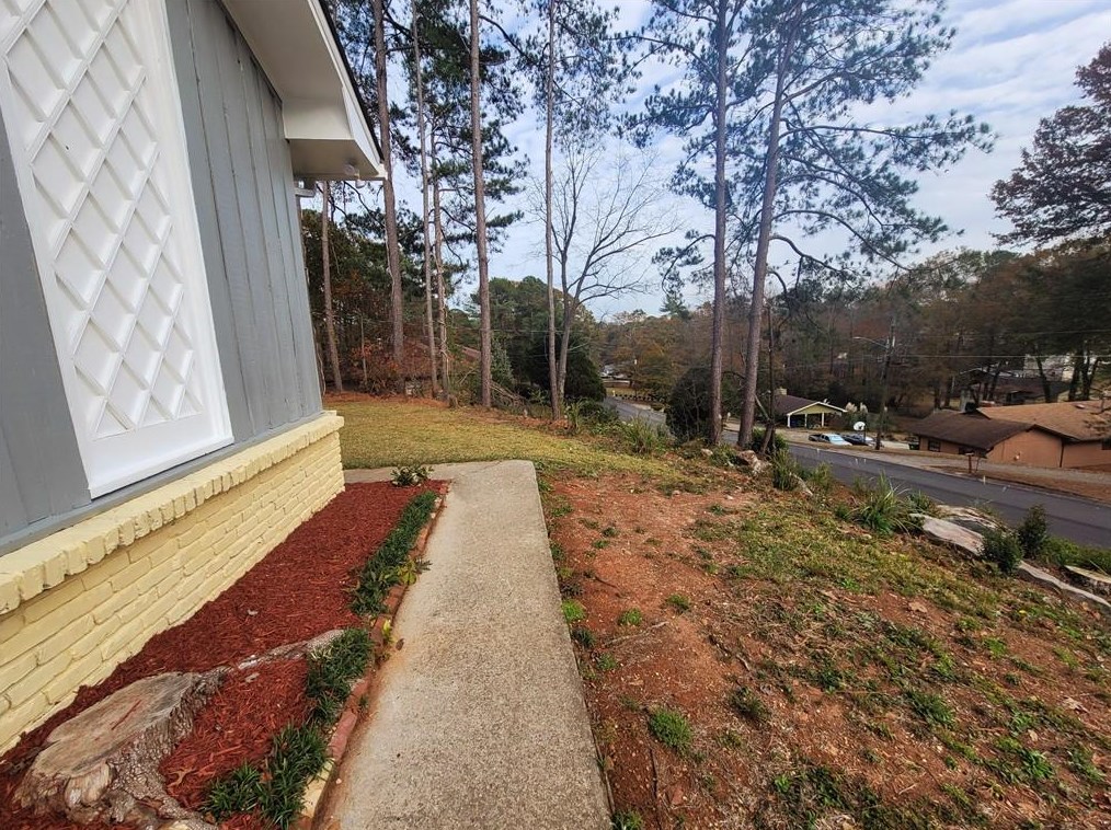 4630 Riverwood Cir, Decatur GA  30035-2936 exterior