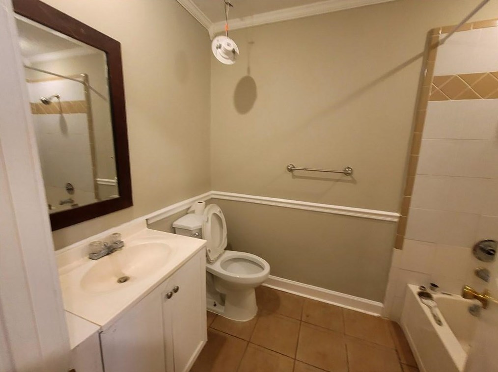 4630 Riverwood Cir, Decatur GA  30035-2936 exterior