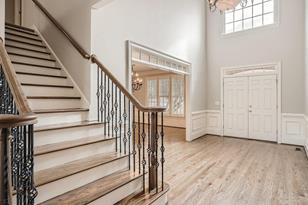 1055 Lainston Ct - Photo 6