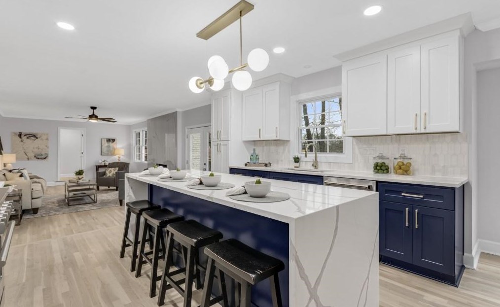 5265 Vernon Lake Dr, Atlanta GA  30338-3517 exterior