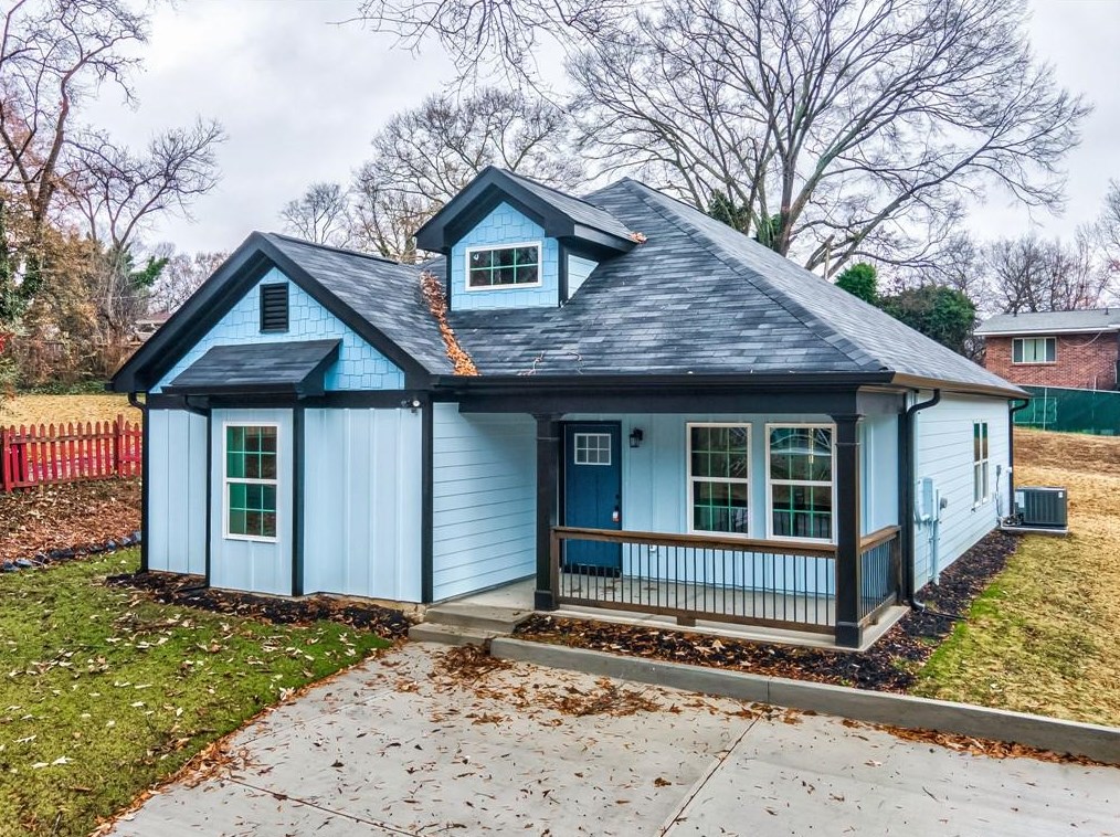 405 N Gilmer St, Euharlee, GA 30120
