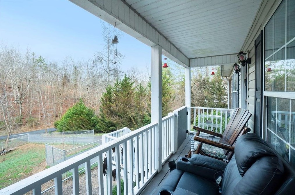 231 Se Dr Moore Road Se, Silver Creek, GA 30173