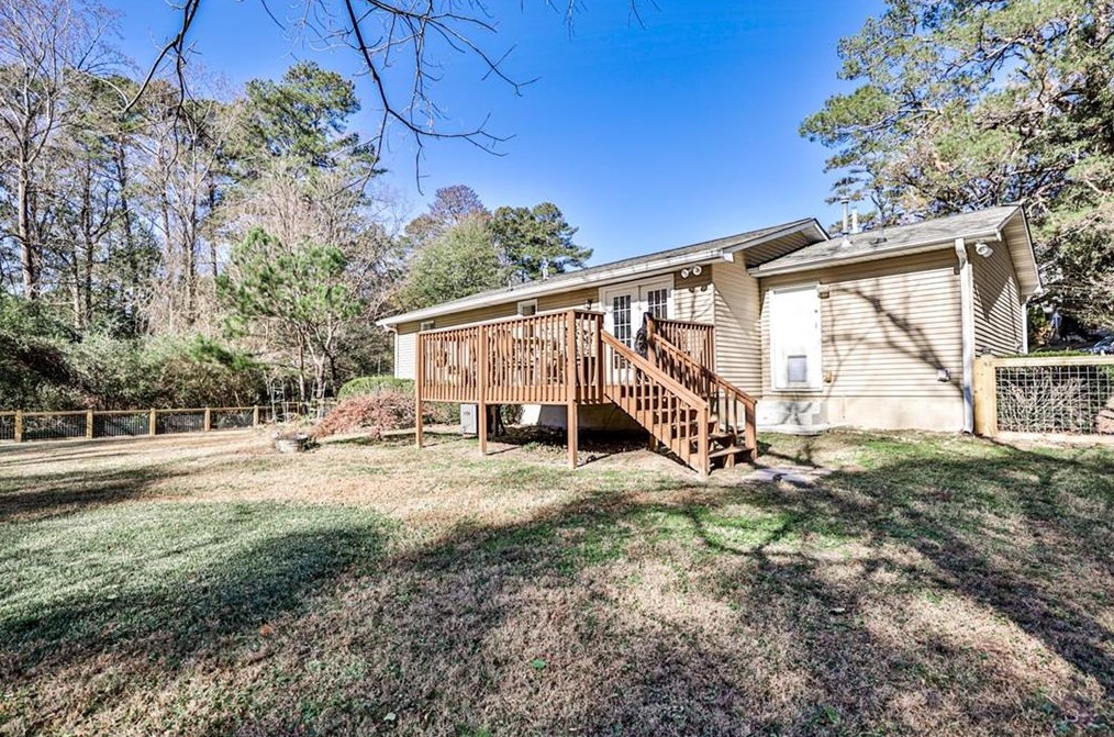 1681 Wayland Cir, Atlanta GA  30319-3609 exterior