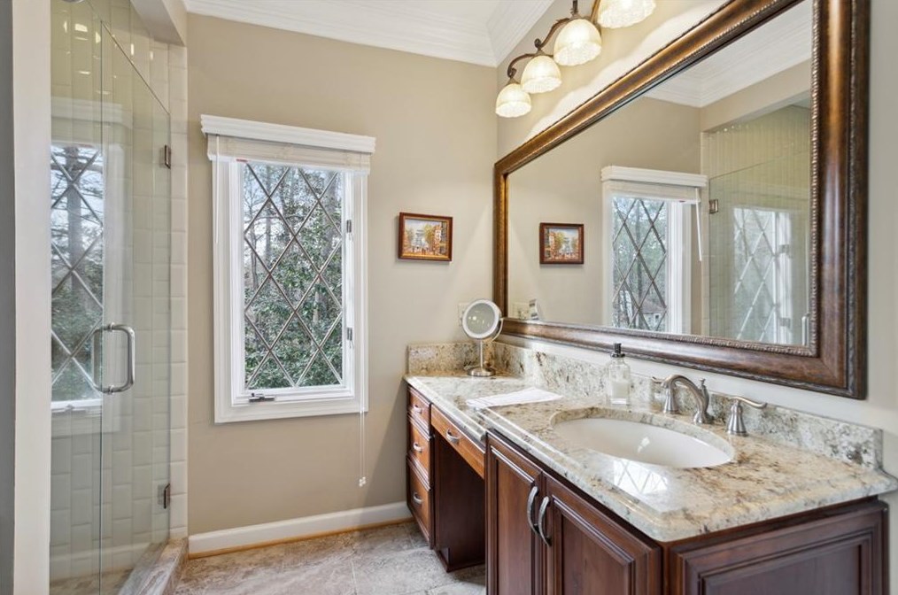 320 Quiet Water Ln, Atlanta GA  30350-3723 exterior