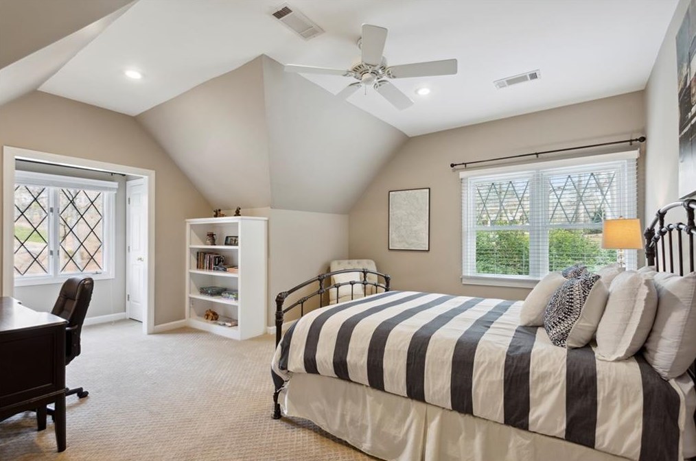 320 Quiet Water Ln, Atlanta GA  30350-3723 exterior