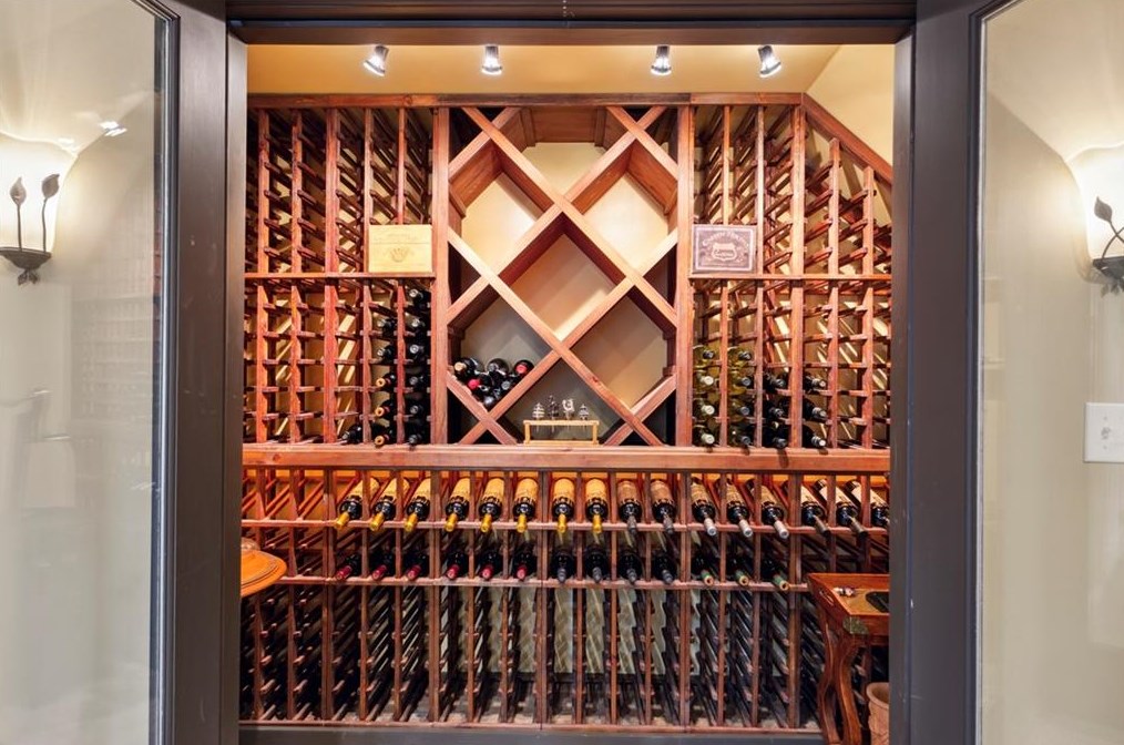 320 Quiet Water Ln, Atlanta GA  30350-3723 exterior