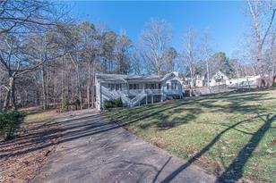 593 Picketts Ridge - Photo 4