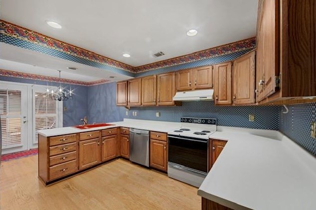 1436 Winston Pl, Decatur GA  30033-1951 exterior