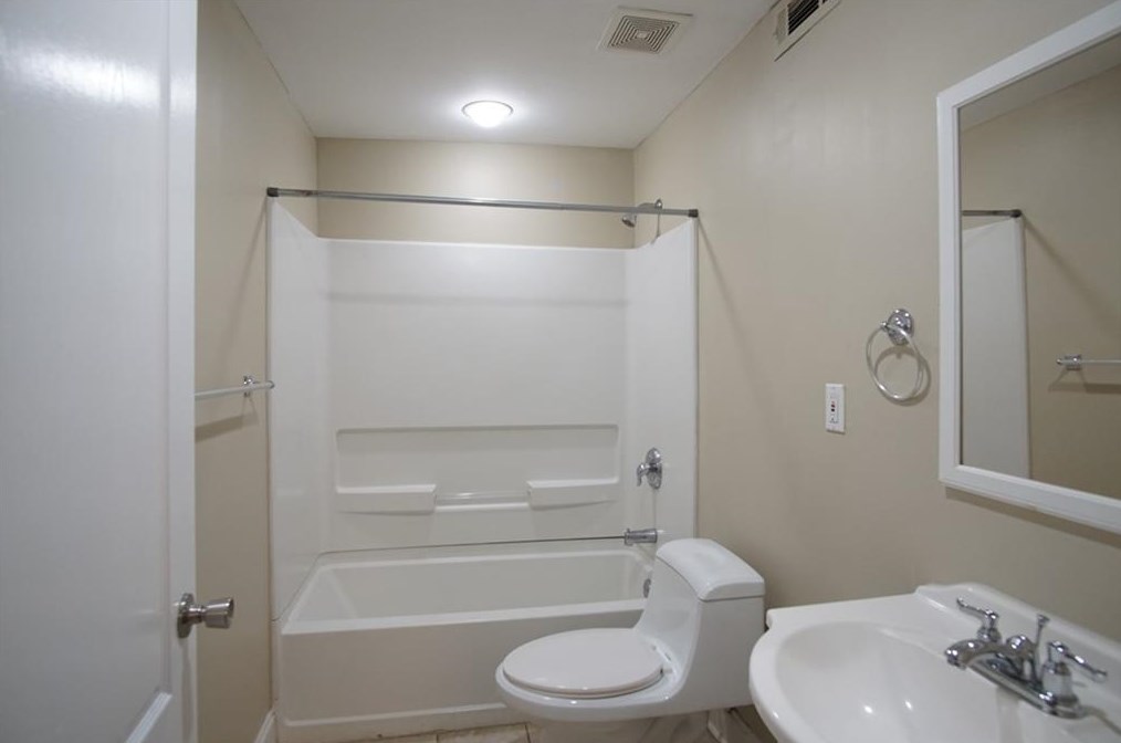 1908 Donna Pl, Decatur GA  30032-5212 exterior