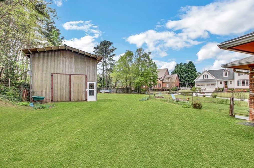 3702 Spring Hill Rd, Smyrna GA  30080-4654 exterior