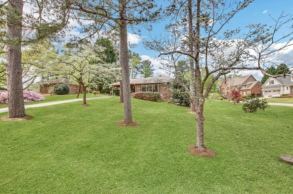 3702 Spring Hill Rd, Smyrna GA  30080-4654 exterior