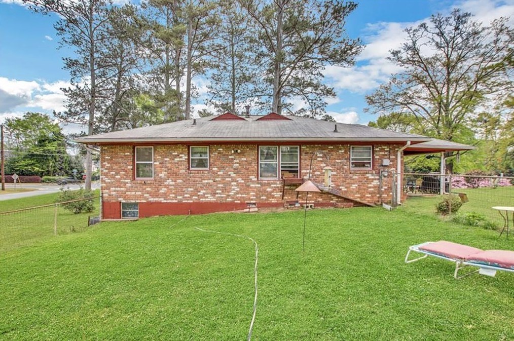 3702 Spring Hill Rd, Smyrna GA  30080-4654 exterior