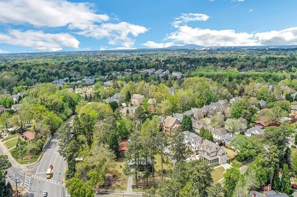 3702 Spring Hill Rd, Smyrna GA  30080-4654 exterior