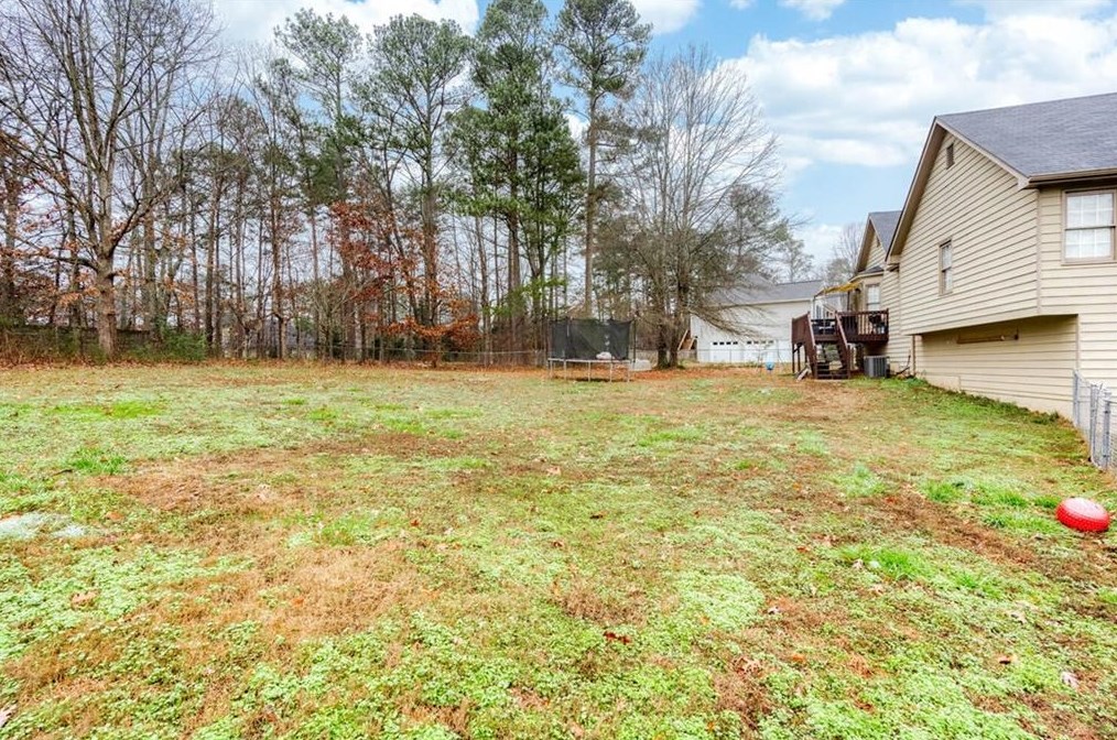381 Stewart Dr, Dallas GA  30132-8163 exterior