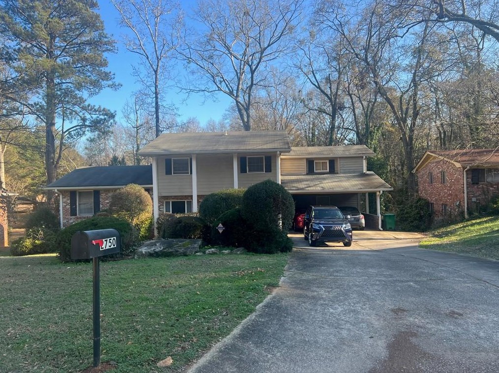 2750 Rainbow Forest Dr, Decatur GA  30034-1926 exterior