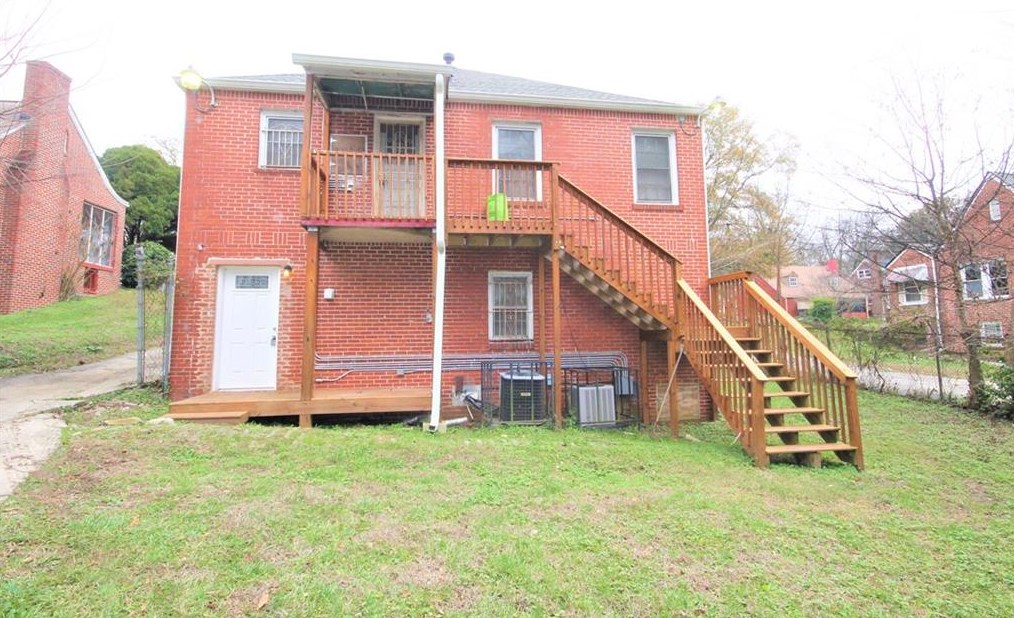 580 Holly St Nw #apt B, Atlanta, GA 30318