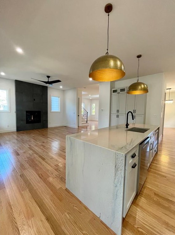 1355 Oldfield Rd, Decatur GA  30030-4551 exterior