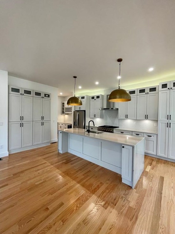 1355 Oldfield Rd, Decatur GA  30030-4551 exterior