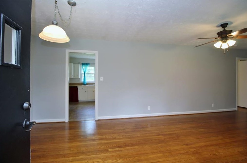 175 Rowe St, Buford, GA 30518