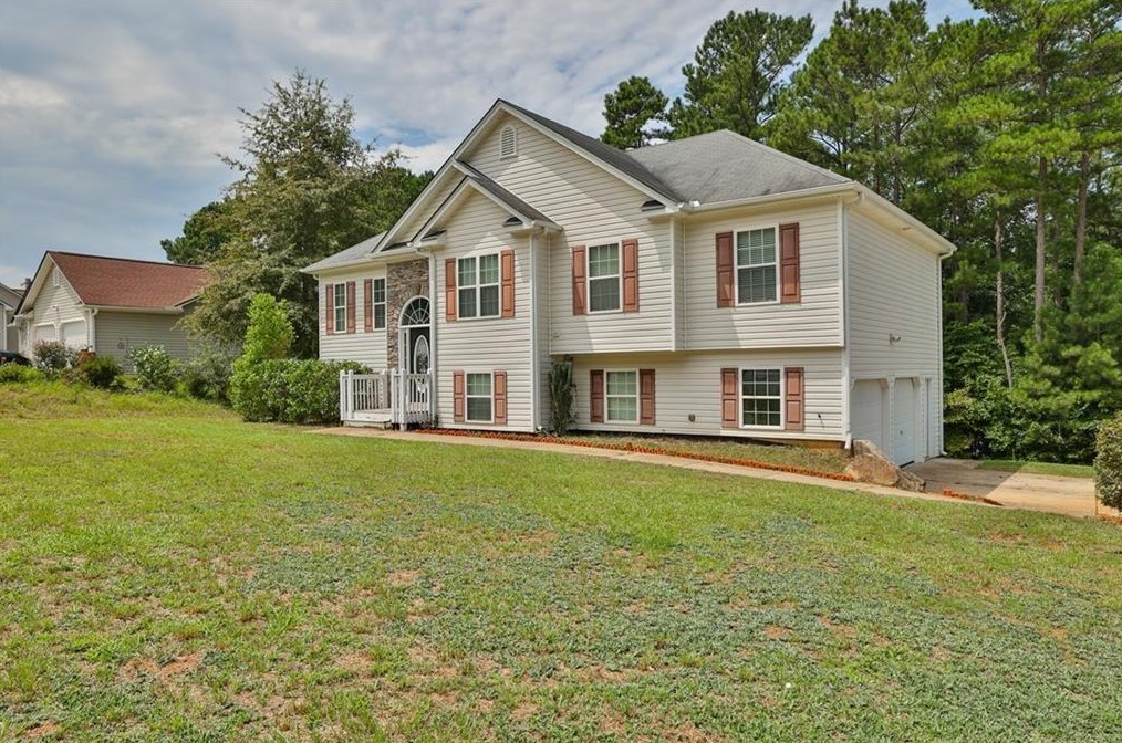 27 Molasses Ln, Dallas, GA 30157