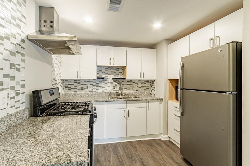 1511 Planters Ridge Ln, Alpharetta GA  30004-8541 exterior