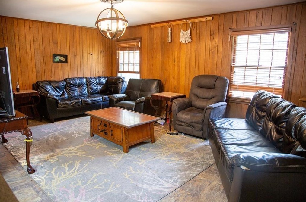 2525 Overlook Dr, Atlanta GA  30344-2026 exterior