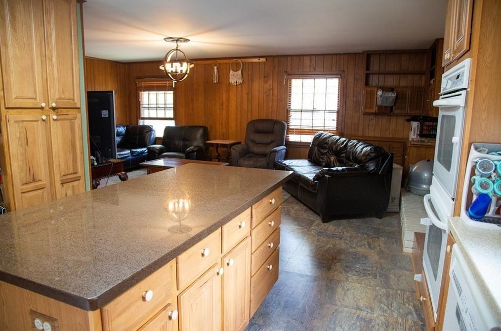 2525 Overlook Dr, Atlanta GA  30344-2026 exterior