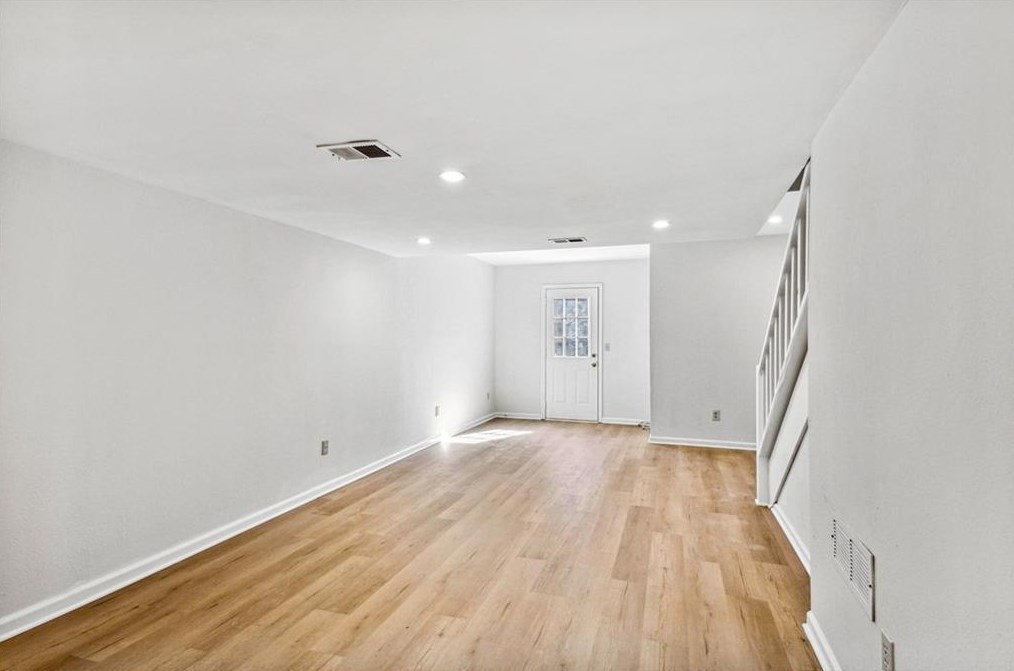 1720 Wynndowne Trl, Smyrna GA  30080-2478 exterior