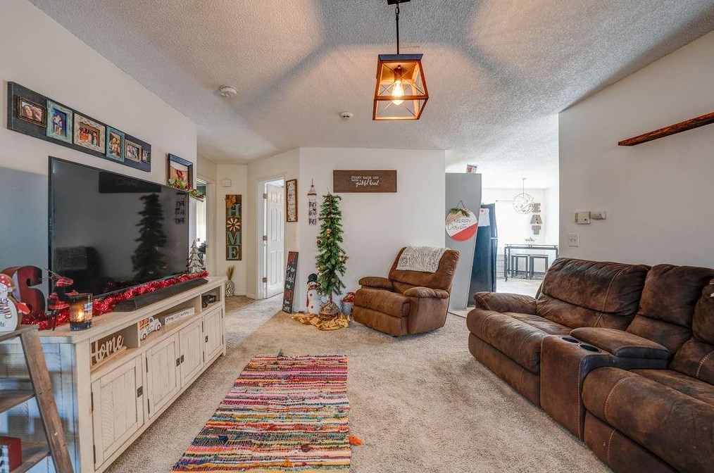 123 Frix Ln, Calhoun GA  30701-4363 exterior