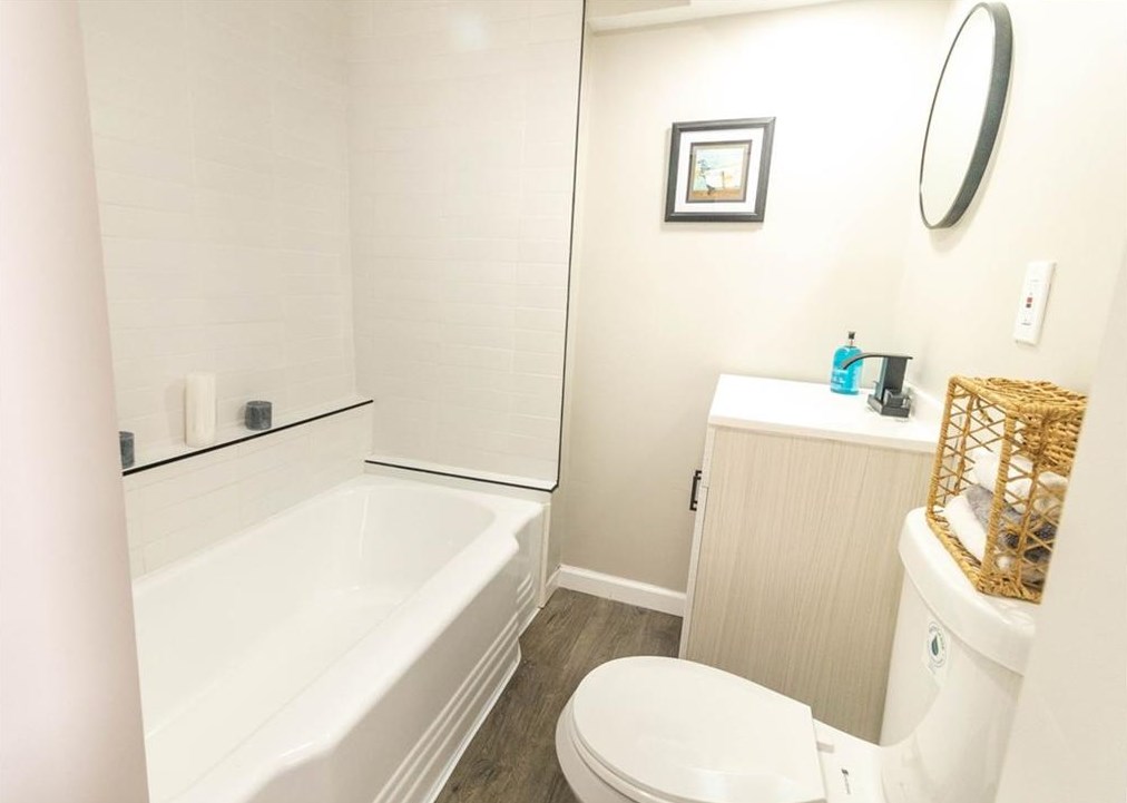 1908 Creekside Ct, Decatur GA  30032-4926 exterior