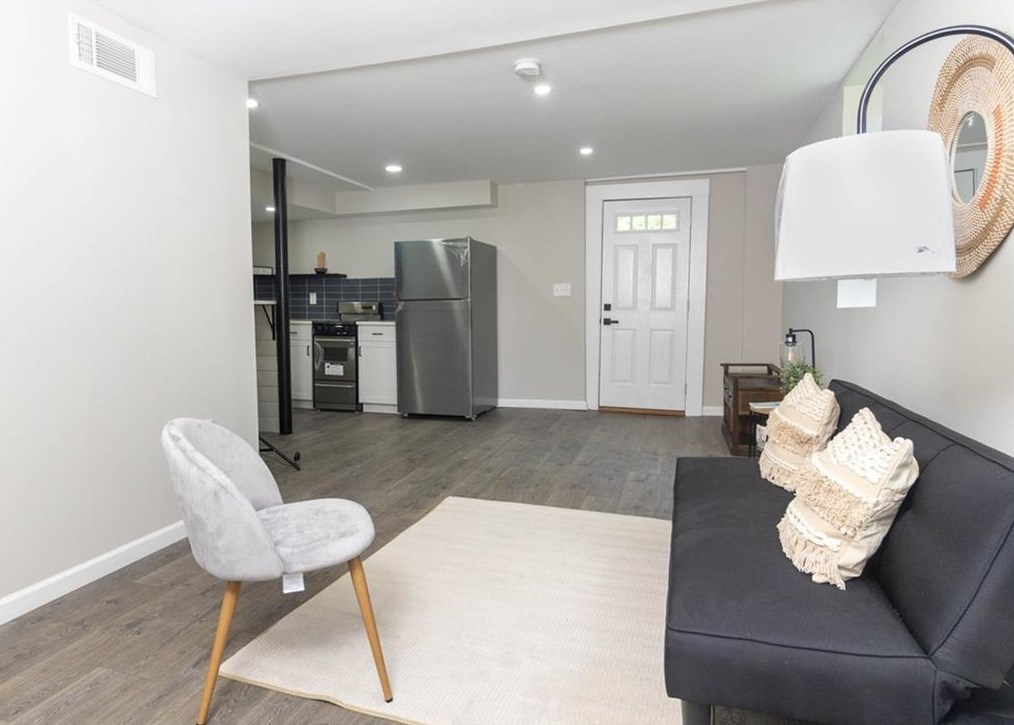 1908 Creekside Ct, Decatur GA  30032-4926 exterior