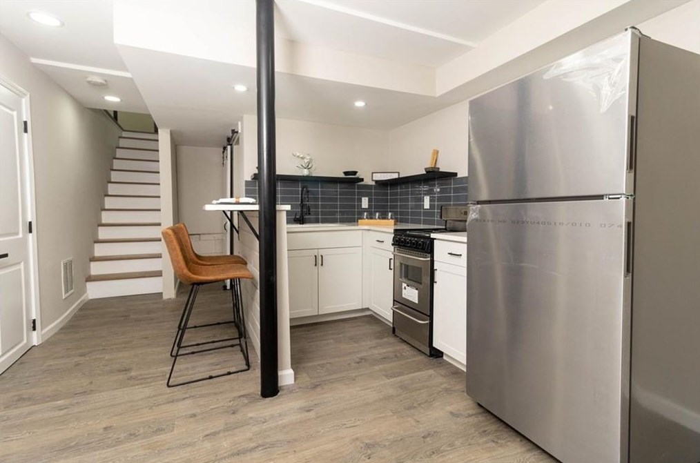 1908 Creekside Ct, Decatur GA  30032-4926 exterior