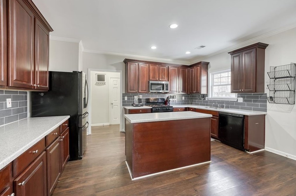 2467 Peach Shoals Cir, Dacula GA  30019-2173 exterior