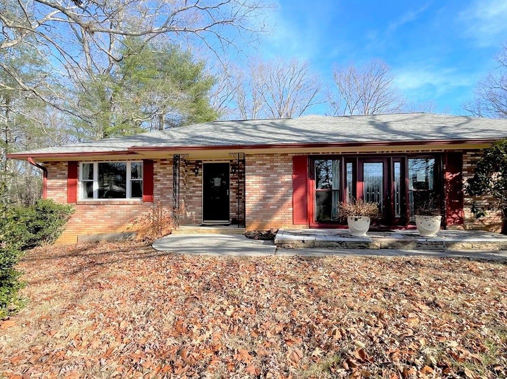 781 Old Highway 5, Blue Ridge, GA 30513-6136