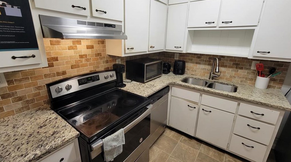 2666 Jamestown Way, Decatur GA  30034-1330 exterior