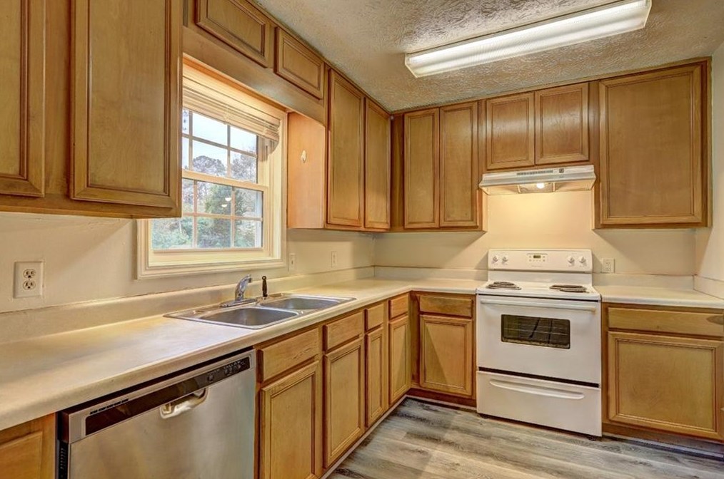 4104 Jodeco Rd, McDonough, GA 30253