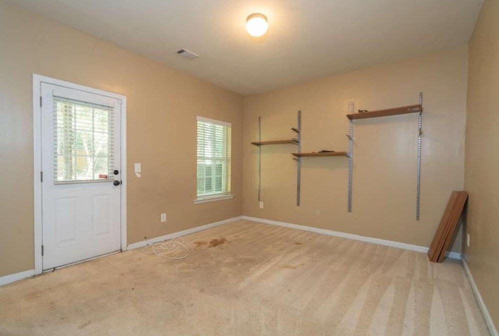 1604 Austin Meadows Dr, Decatur GA  30032-3887 exterior