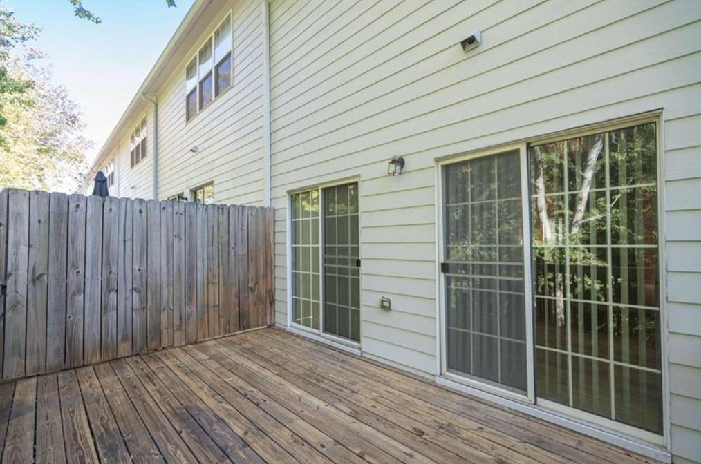 1604 Austin Meadows Dr, Decatur GA  30032-3887 exterior