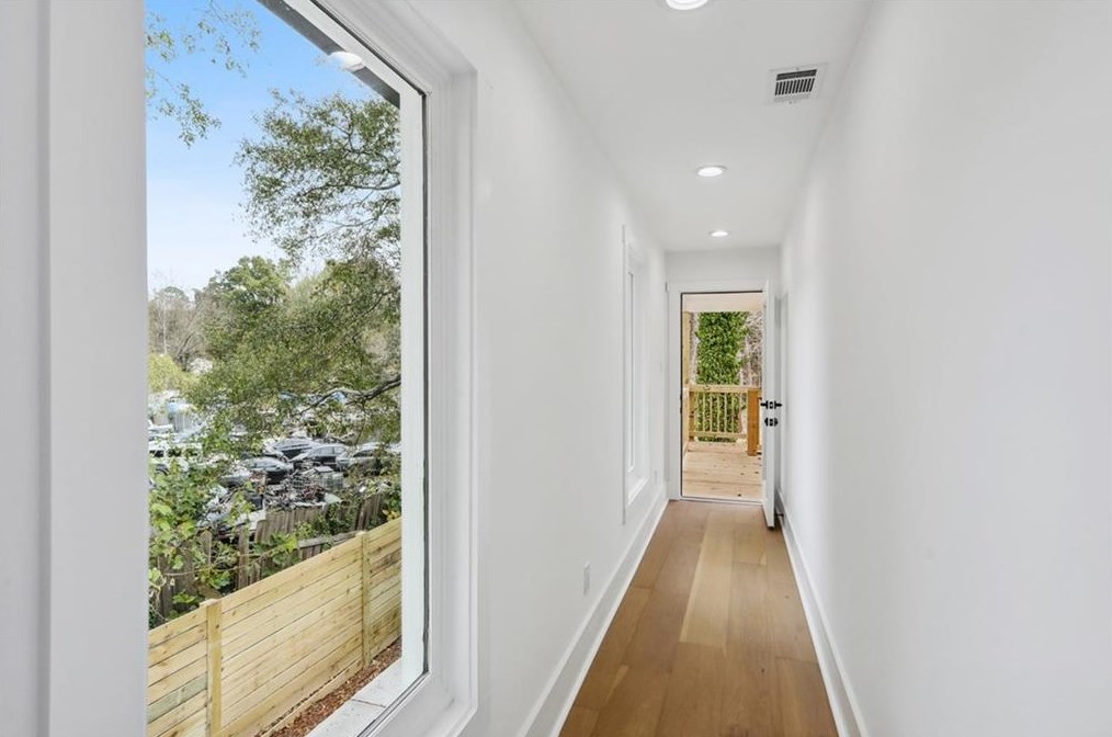 1010 Oakland Dr, Atlanta GA  30310-3838 exterior