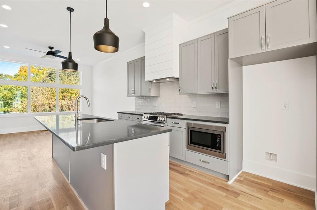 808 College Ave, Decatur GA  30030-3505 exterior