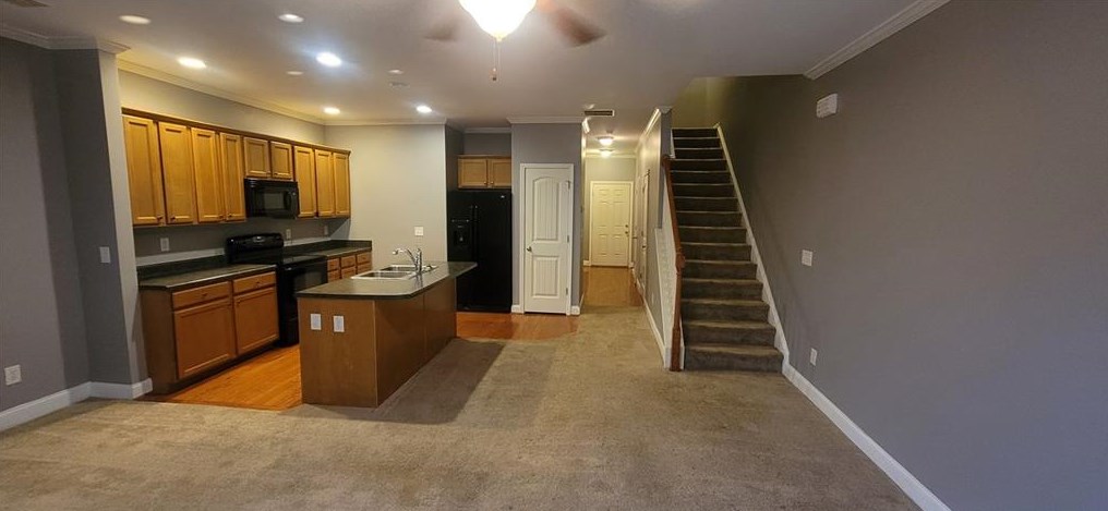 2911 Hillside Pl, Decatur GA  30034-7609 exterior