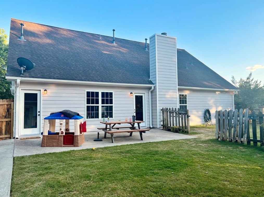 2650 Harbins Mill Dr, Dacula, GA 30019-1993